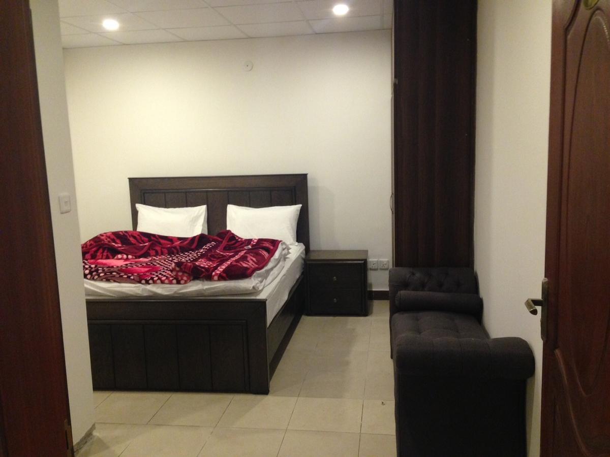 The Smart Hotel Murree Exterior photo