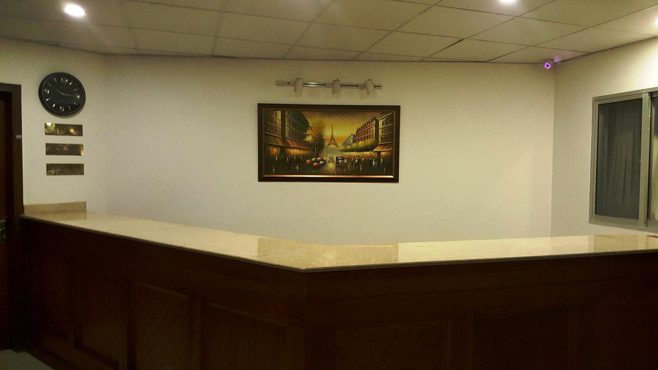 The Smart Hotel Murree Exterior photo